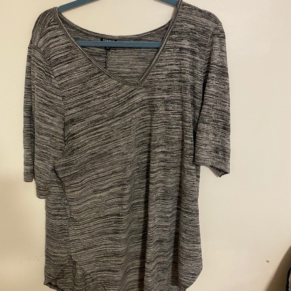 TORRID SUPERSOFT TUNIC - Picture 2 of 2